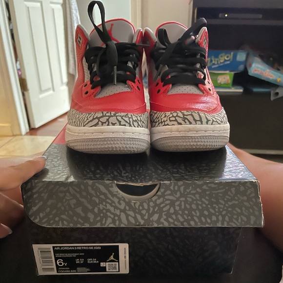 Air Jordan 3 Retro SE